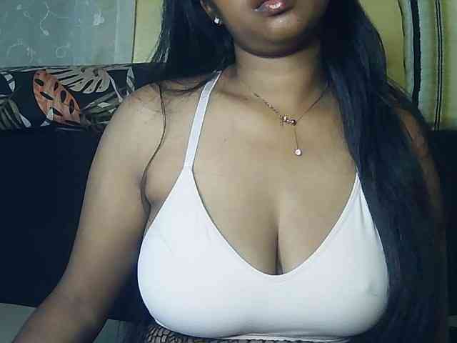 Queenihot webcam