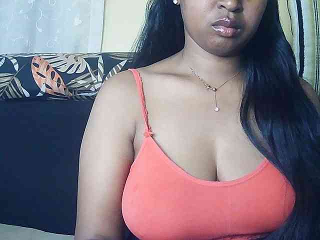 Queenihot webcam