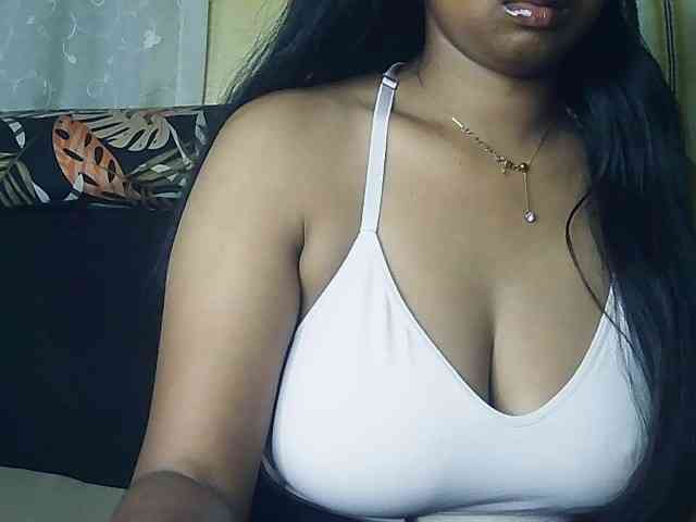 Queenihot webcam
