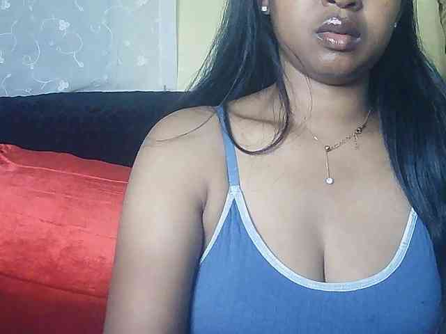 Queenihot webcam
