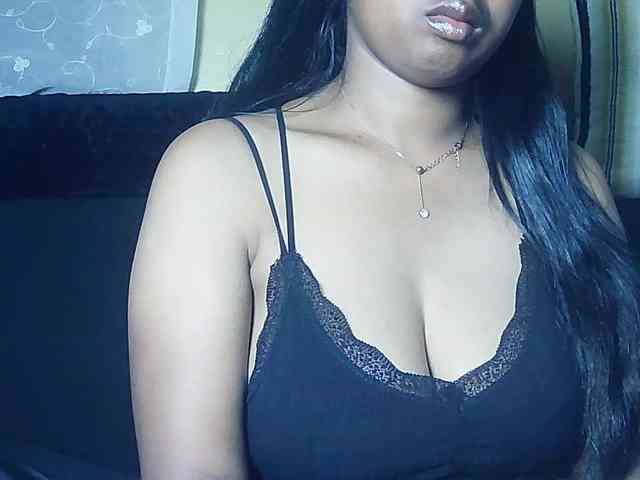 Queenihot webcam