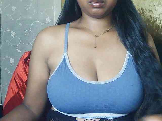 Queenihot webcam