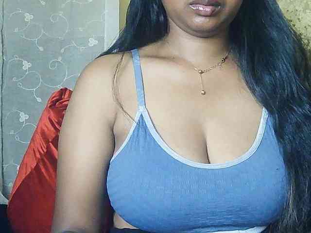 Queenihot webcam