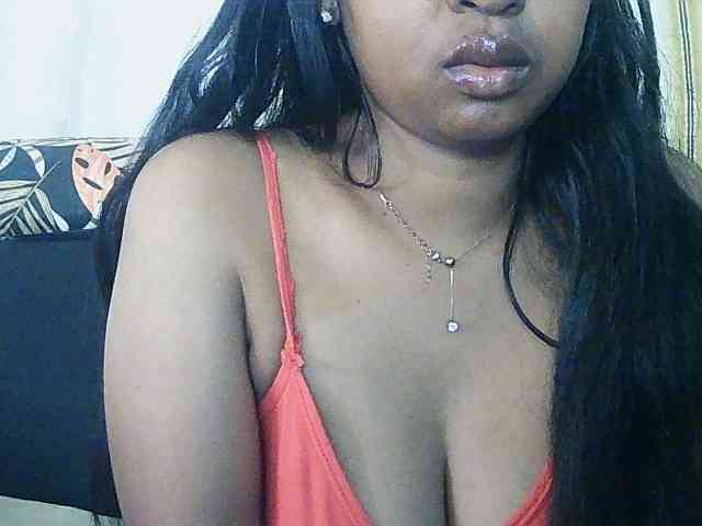 Queenihot webcam