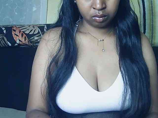 Queenihot webcam