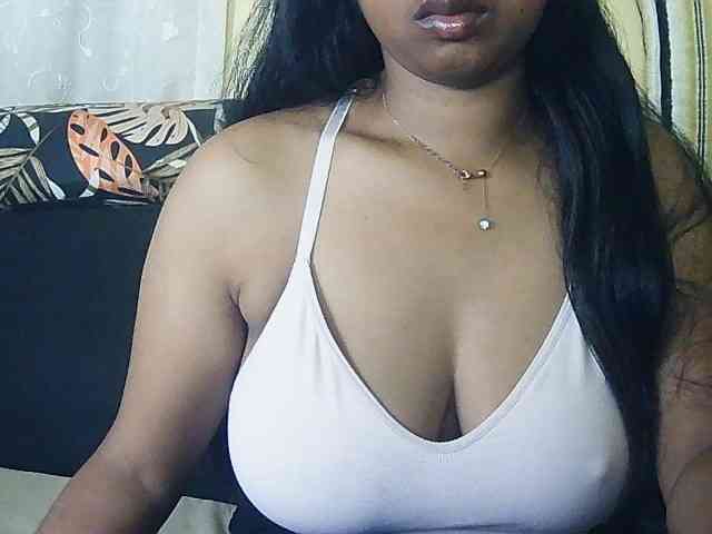 Queenihot webcam