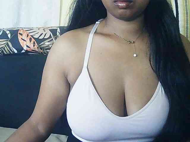 Queenihot webcam