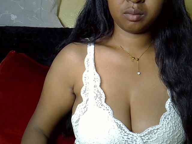 Queenihot webcam