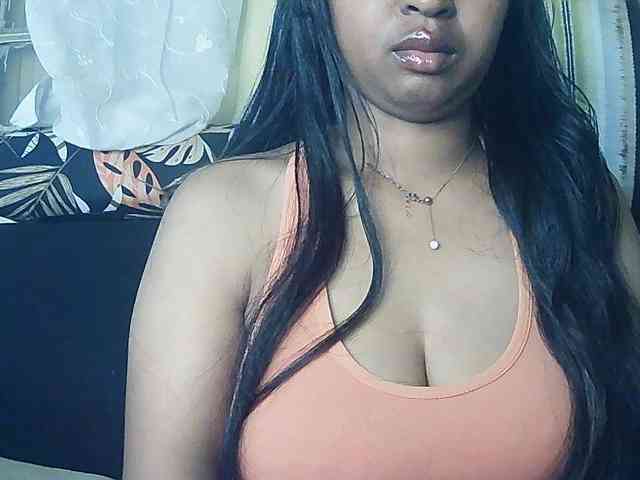 Queenihot webcam
