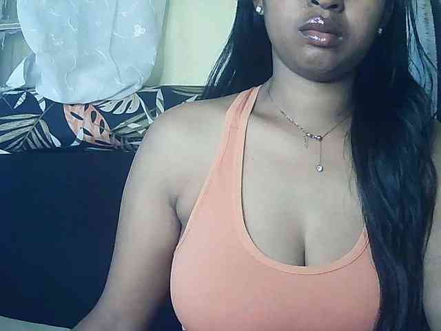 Queenihot webcam