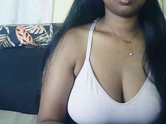 Queenihot webcam