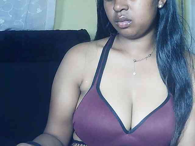 Queenihot webcam
