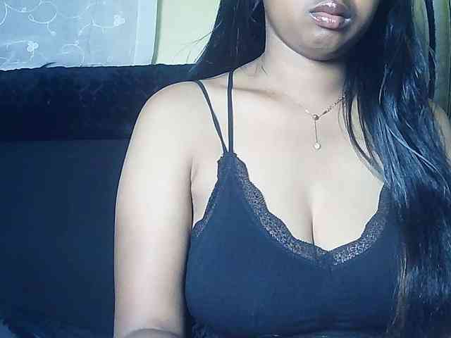 Queenihot webcam