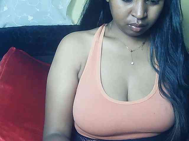 Queenihot webcam
