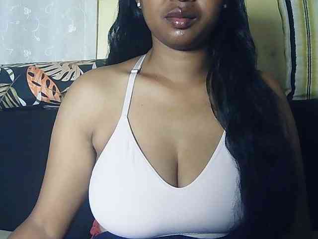 Queenihot webcam