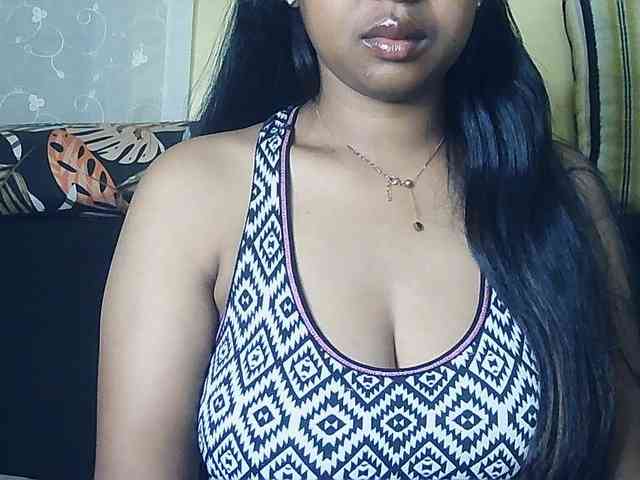Queenihot webcam