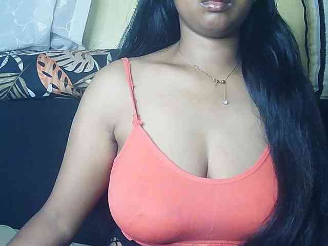 Queenihot webcam