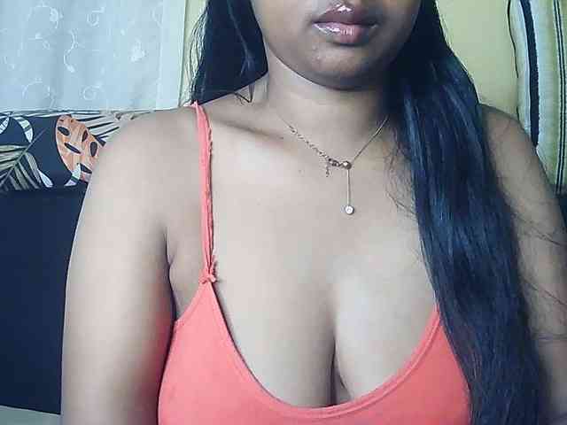 Queenihot webcam