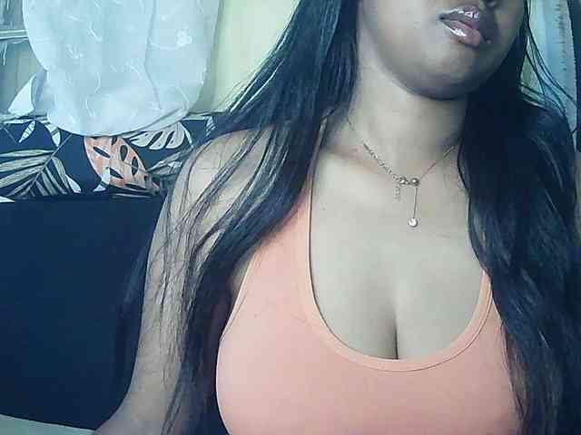Queenihot Live Webcam on BongaCams