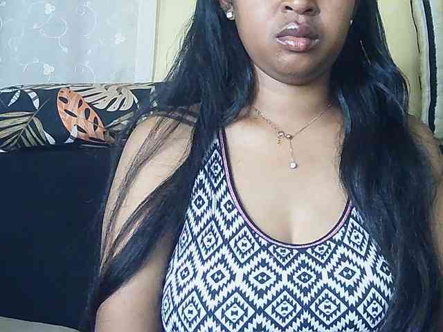 Queenihot webcam