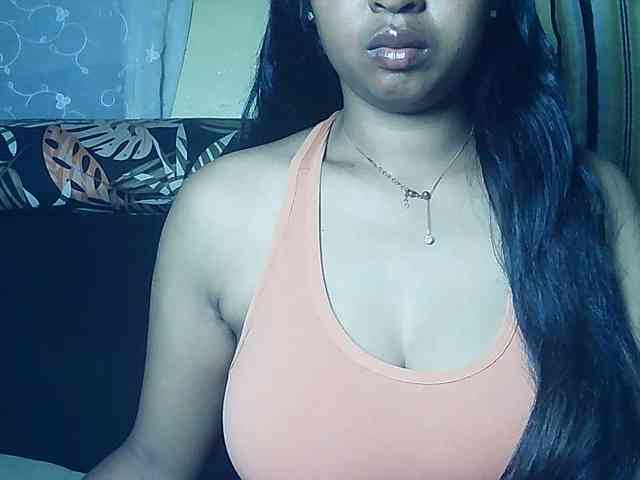 Queenihot webcam