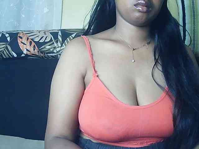 Queenihot webcam