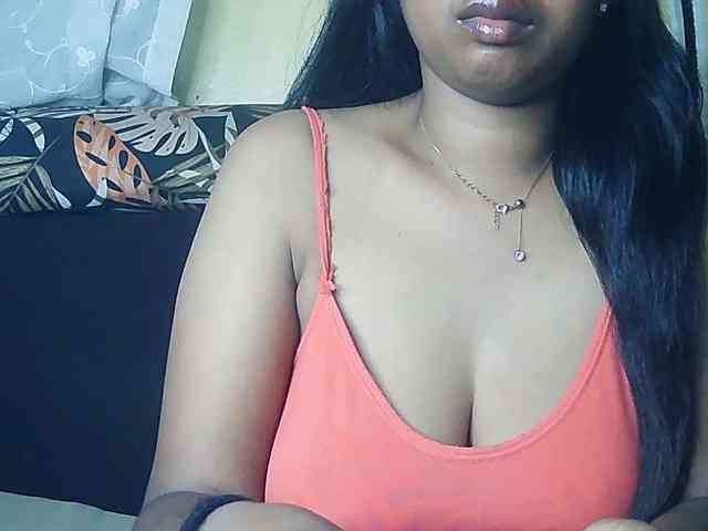 Queenihot webcam