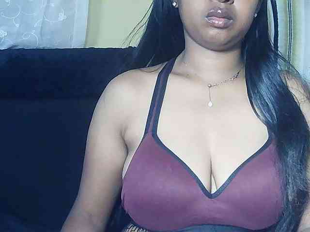 Queenihot webcam