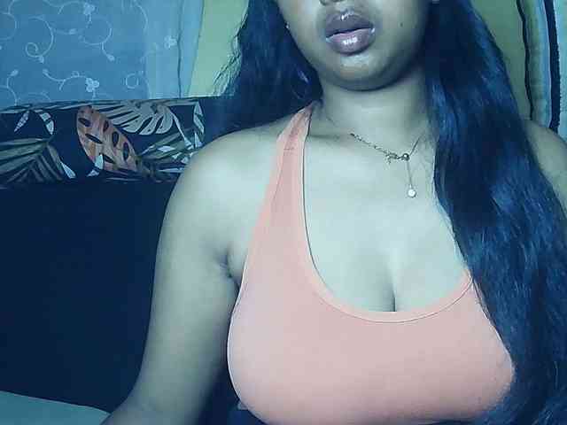Queenihot webcam