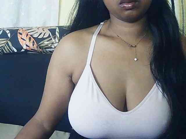 Queenihot webcam