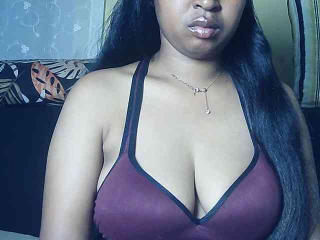 Queenihot webcam