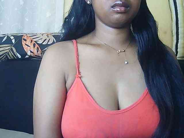 Queenihot webcam