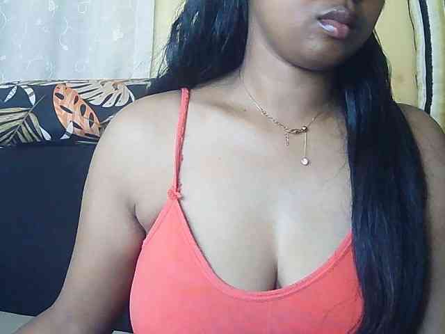 Queenihot webcam
