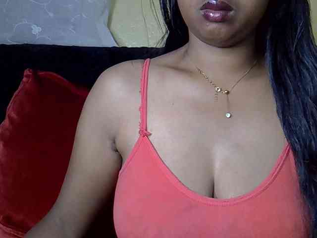 Queenihot webcam