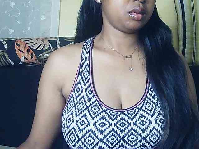 Queenihot webcam