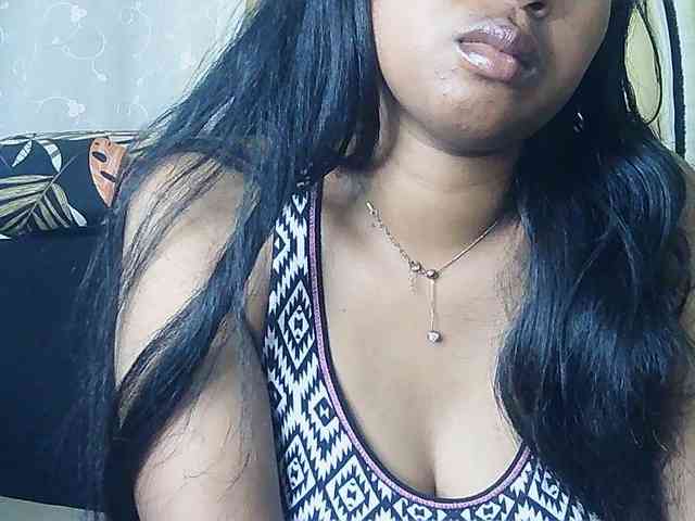 Queenihot webcam