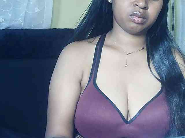 Queenihot webcam