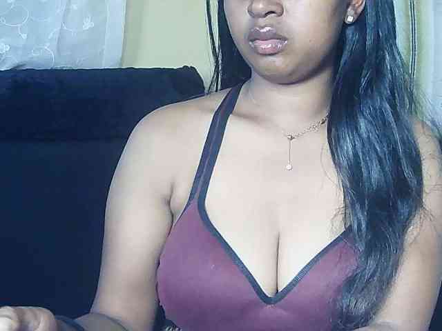 Queenihot webcam