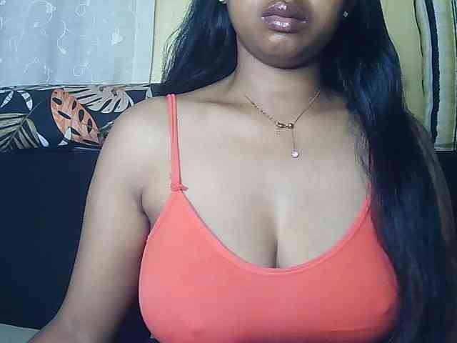 Queenihot webcam