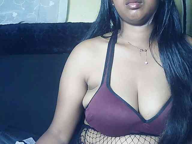 Queenihot webcam