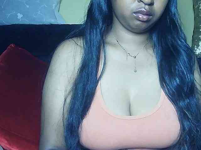 Queenihot webcam