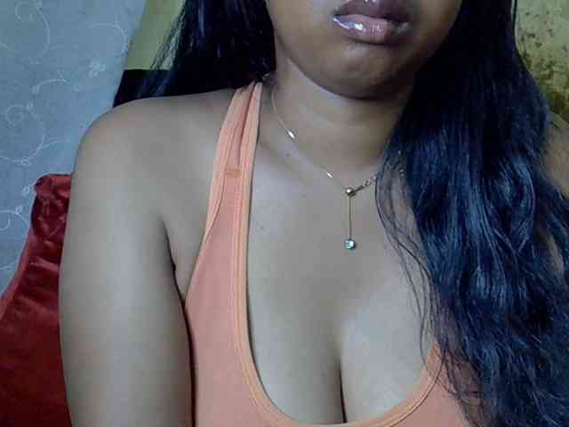 Queenihot webcam