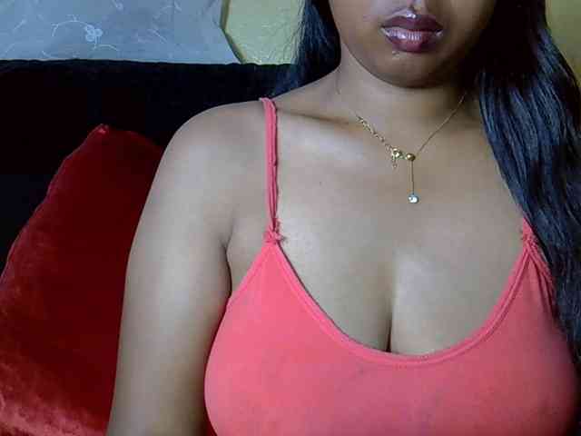 Queenihot webcam