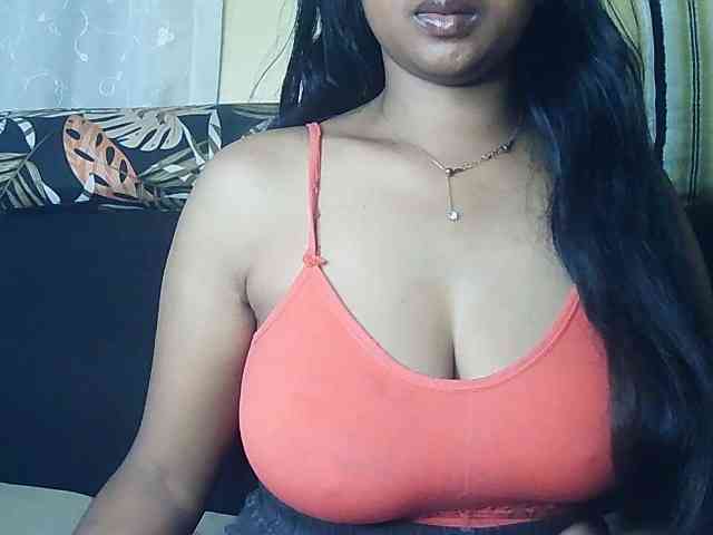 Queenihot webcam