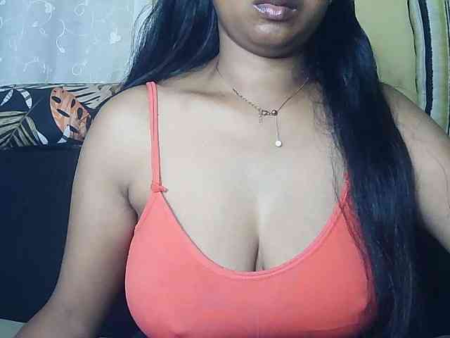 Queenihot webcam