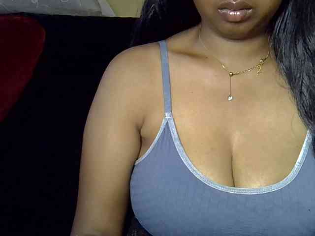 Queenihot webcam