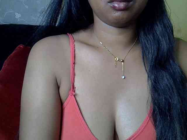 Queenihot webcam