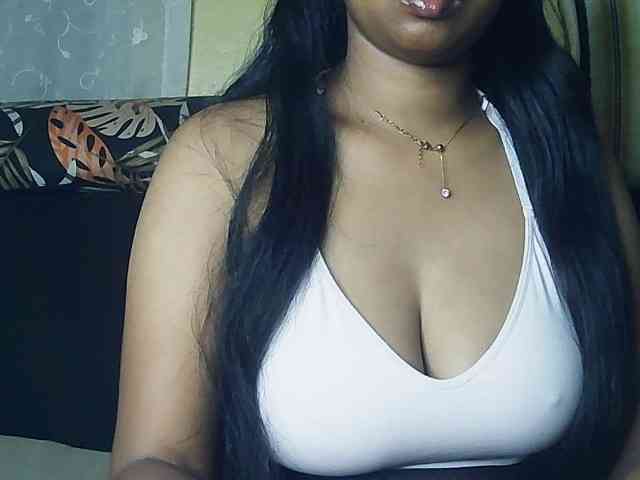 Queenihot webcam