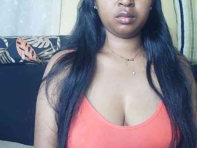 Queenihot webcam