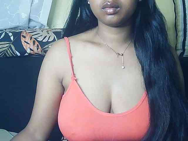 Queenihot webcam